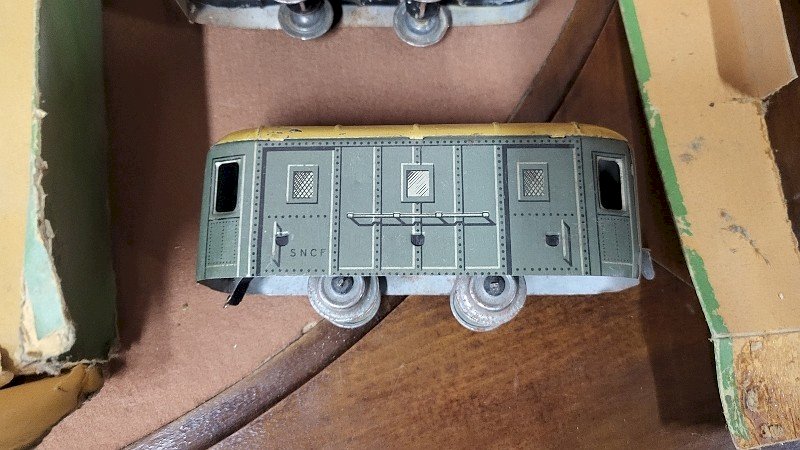 COFFRET DE TRAIN JEP MECANIQUE