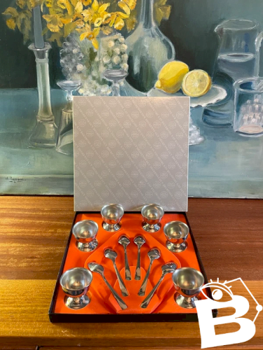 Coffret Guy Degrenne coquetiers et cuillères