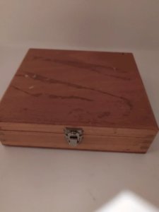 1960s-70s domino game set in good condition.