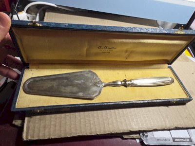 Coffret Pelle A Tarte  Métal Blanc Ou Argenté