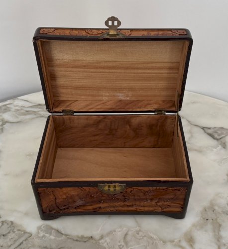 Coffret sculpté travail  XXe Chine M4050