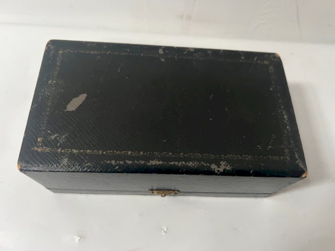 Coffret Sel et Poivre en métal argenté et verre bleuté XX siècle