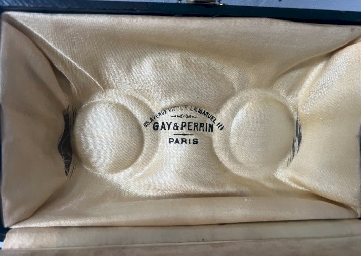 Coffret Sel et Poivre en métal argenté et verre bleuté XX siècle