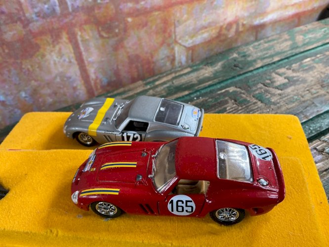 Coffret Solido Prestige 2 Ferrari 250 GTO Tour Auto 1963 & 1964 Édition de luxe