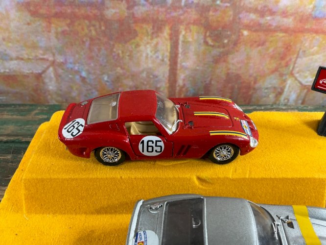 Coffret Solido Prestige 2 Ferrari 250 GTO Tour Auto 1963 & 1964 Édition de luxe
