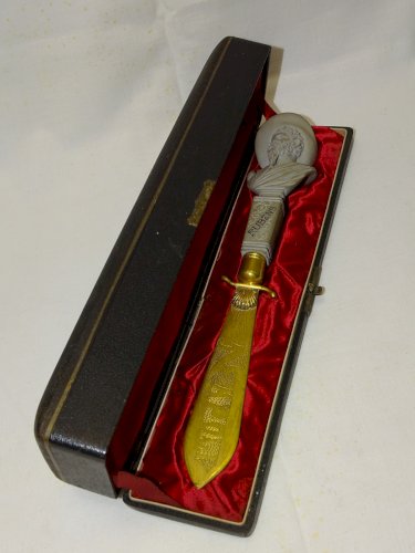 -COFFRET SUPERBE COUPE PAPIER  RUBENS SOUVENIR GRAND TOUR MUSEE de NAPLES