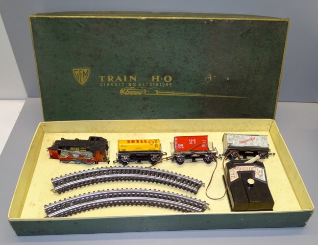 -COFFRET TRAIN GEM HO CIRCUIT D2 ELECTRIQUE JOUET ANCIEN COLLECTION GRENIER  D