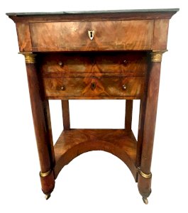 Coiffeuse de dame d'époque Empire en acajou et placage XIX siècle