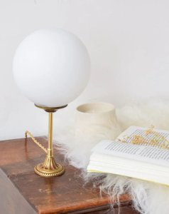 Colette, the vintage lamp No. 358
