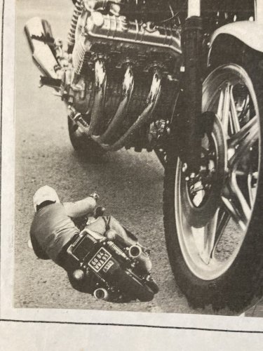 Collage 1980 Moto Mort  Ancien A Identifier Atelier Art XXe Curiosité