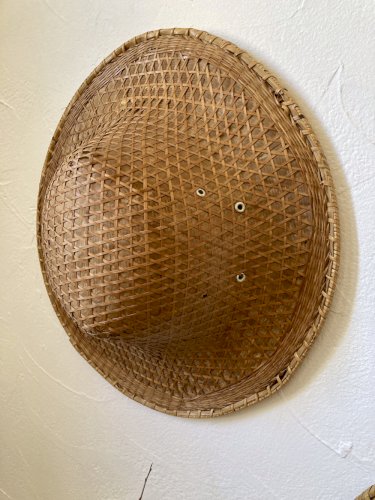 Collection de 7 chapeaux traditionnels vietnamiens