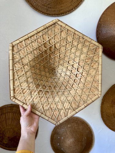 Collection de 7 chapeaux traditionnels vietnamiens