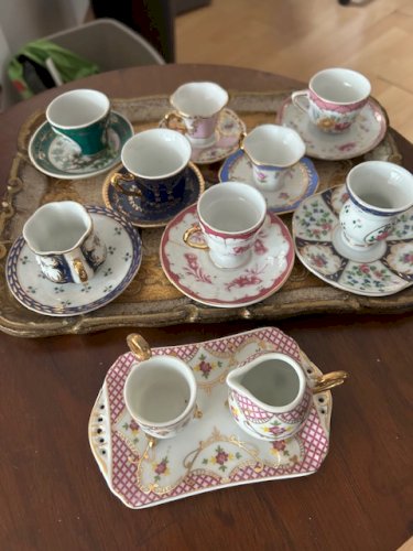 Collection petites soupières et mini tasses