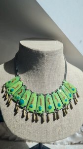 collier ancien émaillée sur cuivre