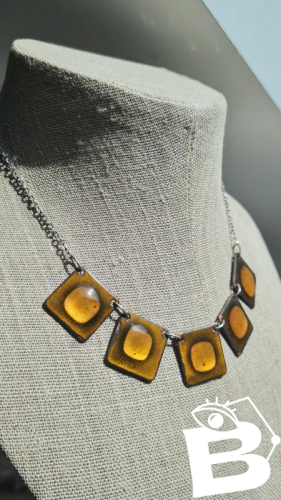 collier ancien émaillée sur cuivre