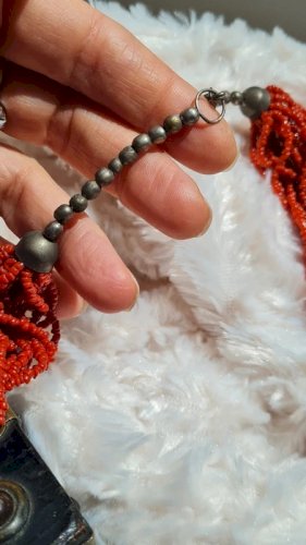 Collier ancien ethnique en corail et métal argenté