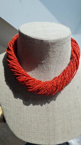 Collier ancien- ras de cou en corail