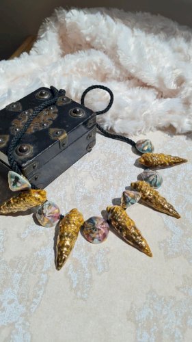 collier ancien signé Marc Roussel coquillages et crustacés