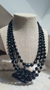 Vintage three-row necklace - faceted black beads from the 1950s.