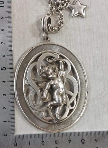 Collier avec pendentif angelot, en métal argenté, Allan's