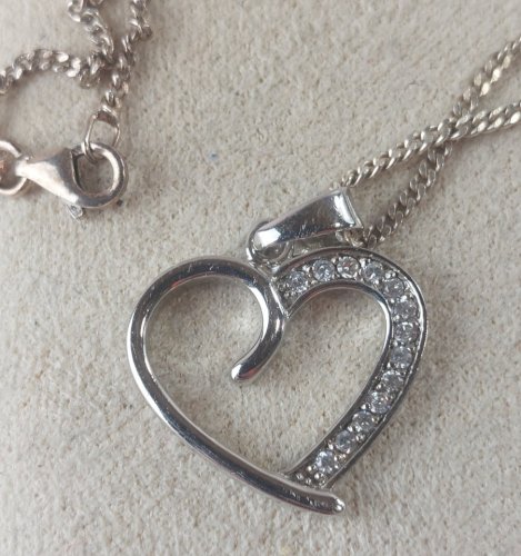 Collier avec pendentif coeur, décor zircon, en argent, Maty