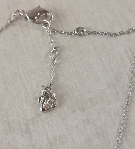 Collier avec pendentif, en métal argenté, Swarovski