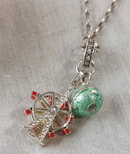 Collier avec pendentifs charms, globe terrestre + grande roue, Thomas Sabo, 925