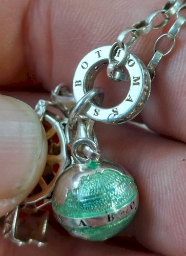 Collier avec pendentifs charms, globe terrestre + grande roue, Thomas Sabo, 925