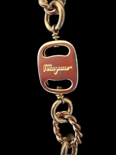 Collier chaîne Salvatore Ferragamo doré signé bijou vintage couture luxe Italie