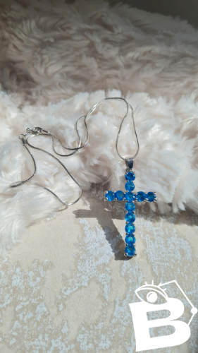 collier croix religieuse 18kGP