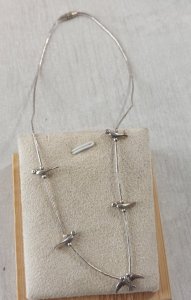 Silver necklace, bird decoration