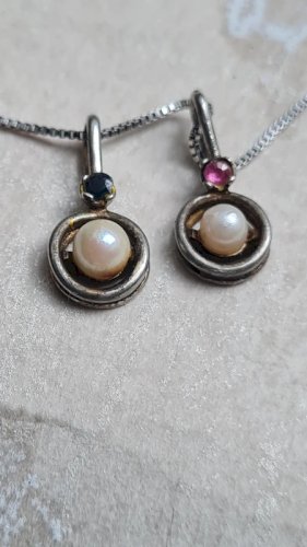 collier en argent et deux pendentifs anciens perles