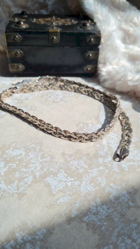 Collier en argent poinçon BO 39.13 GRS