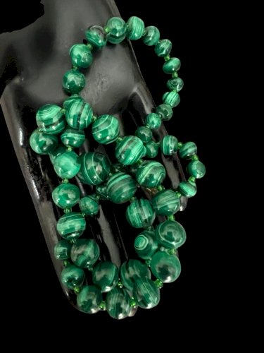 Collier en Dégradé vintage perles  Minéral malachite et Perles De Verre Ancien