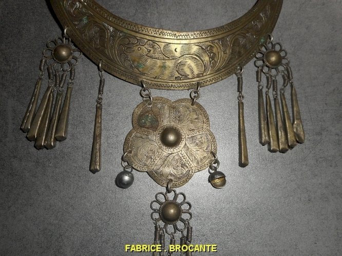 COLLIER EN METAL CUIVRE N°3
