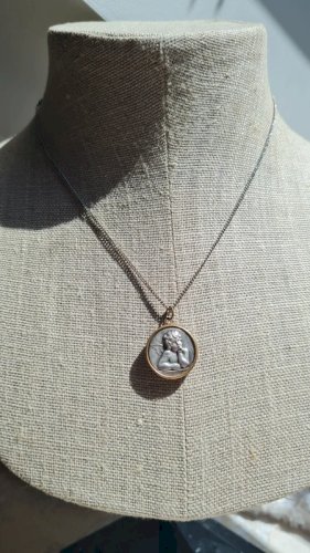 collier et pendentif ancien en laiton et alu saint Christophe et un ange