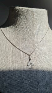 Collier et pendentif main de fatma en argent filigrane