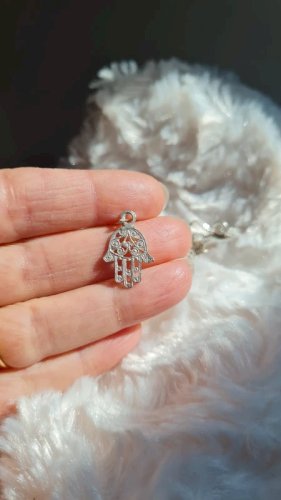 Collier et pendentif main de fatma en argent filigrane