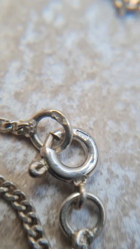 Collier et pendentif main de fatma en argent filigrane