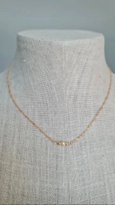 Collier fantaisie très fin doré