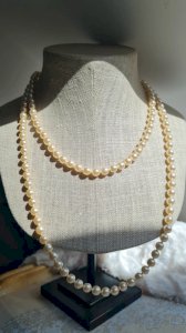 Vintage long faux pearl necklace