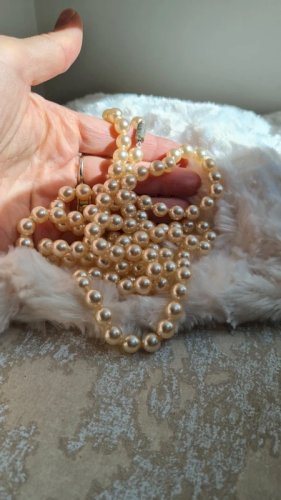 Collier long de fausses perles vintage