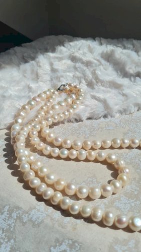 Collier long de grosses perles deau douce vintage