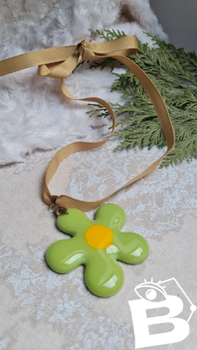 Collier oversize fleur style sixties