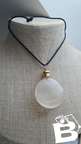 collier - pendentif flacon de parfum - fiole en verre