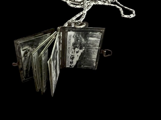 collier Pendentif, souvenir XIXe siècle Ancien Petit Livre, Paysage Photos Franc