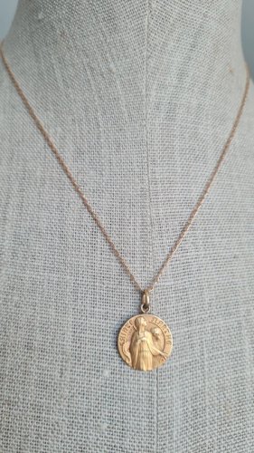 Collier plaqué or -sainte Marthe