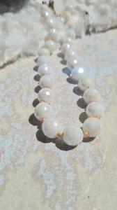 Collier -ras de cou - ancien - collier fantaisie en verre multi-facettes