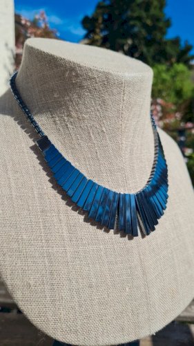 collier -ras de cou - collier en Hématite- vintage