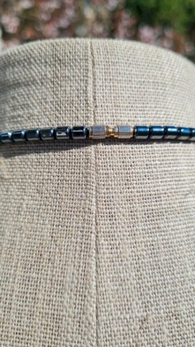 collier -ras de cou - collier en Hématite- vintage